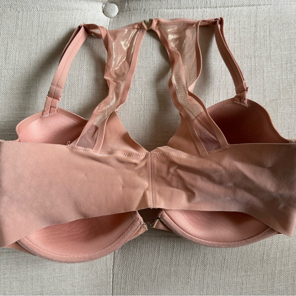 Victoria’s Secret Front Clasp Rectangle Back 34 DDD Bra